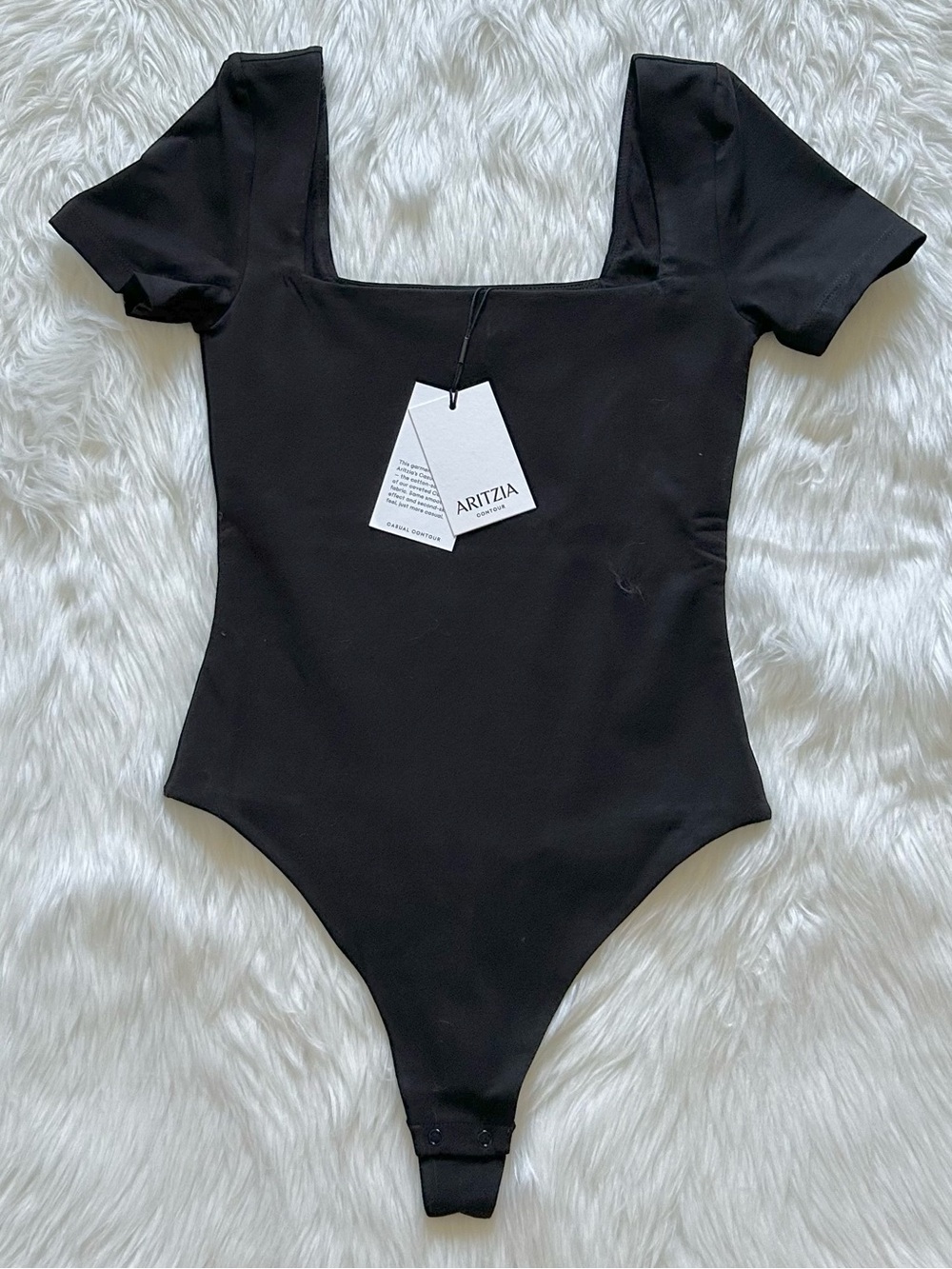 Aritzia Contour Square Neck Bodysuit 
XS